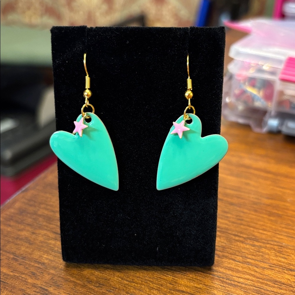 New handmade fun funky 80s Green Heart Earrings double sided enamel gold edge